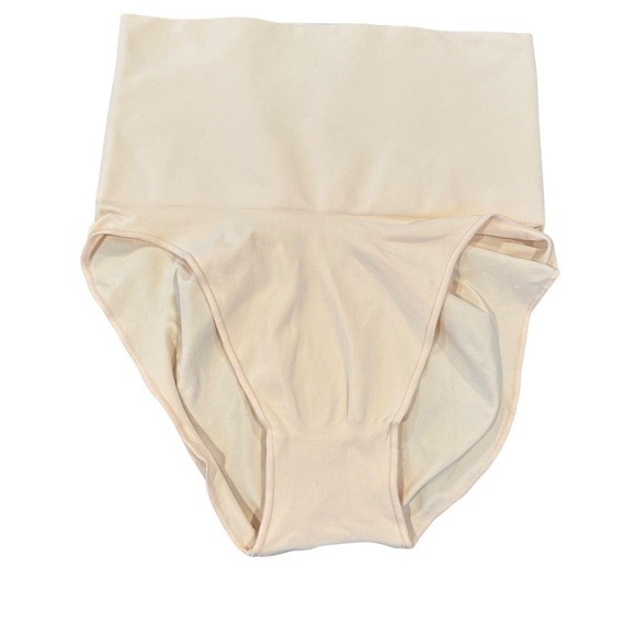 SKIMS Core Control High-Rise Shapewear color: sand - Picture 5 of 7